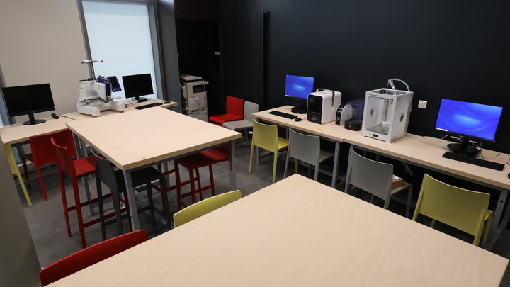 Atelier de fabrication (FabLab) de la Micro-Folie de Saint-Germain-en-Laye