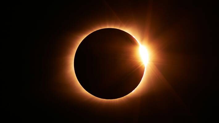  - Éclipse du 12 août 
