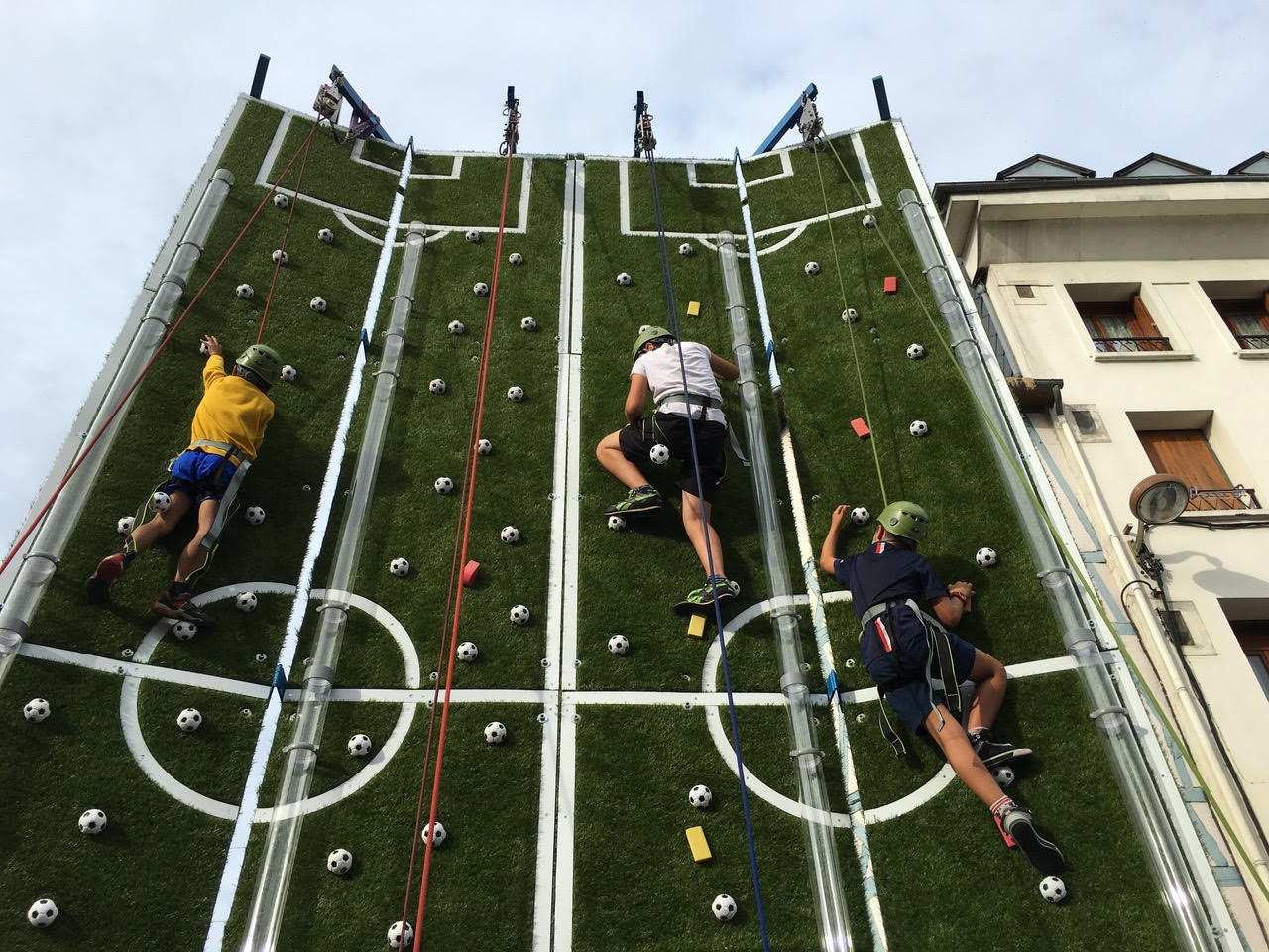 Mur d'escalade pour le marché européen 2019 Mur d'escalade pour le marché européen 2019
